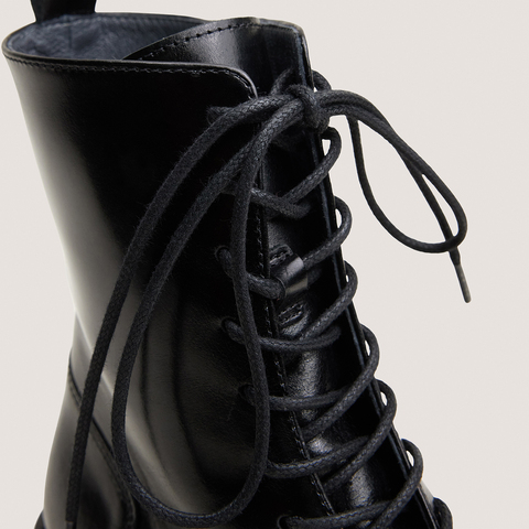 Lace-Up Boots black