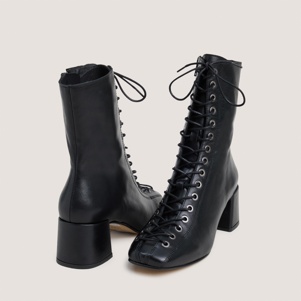 Heeled ankle boots black