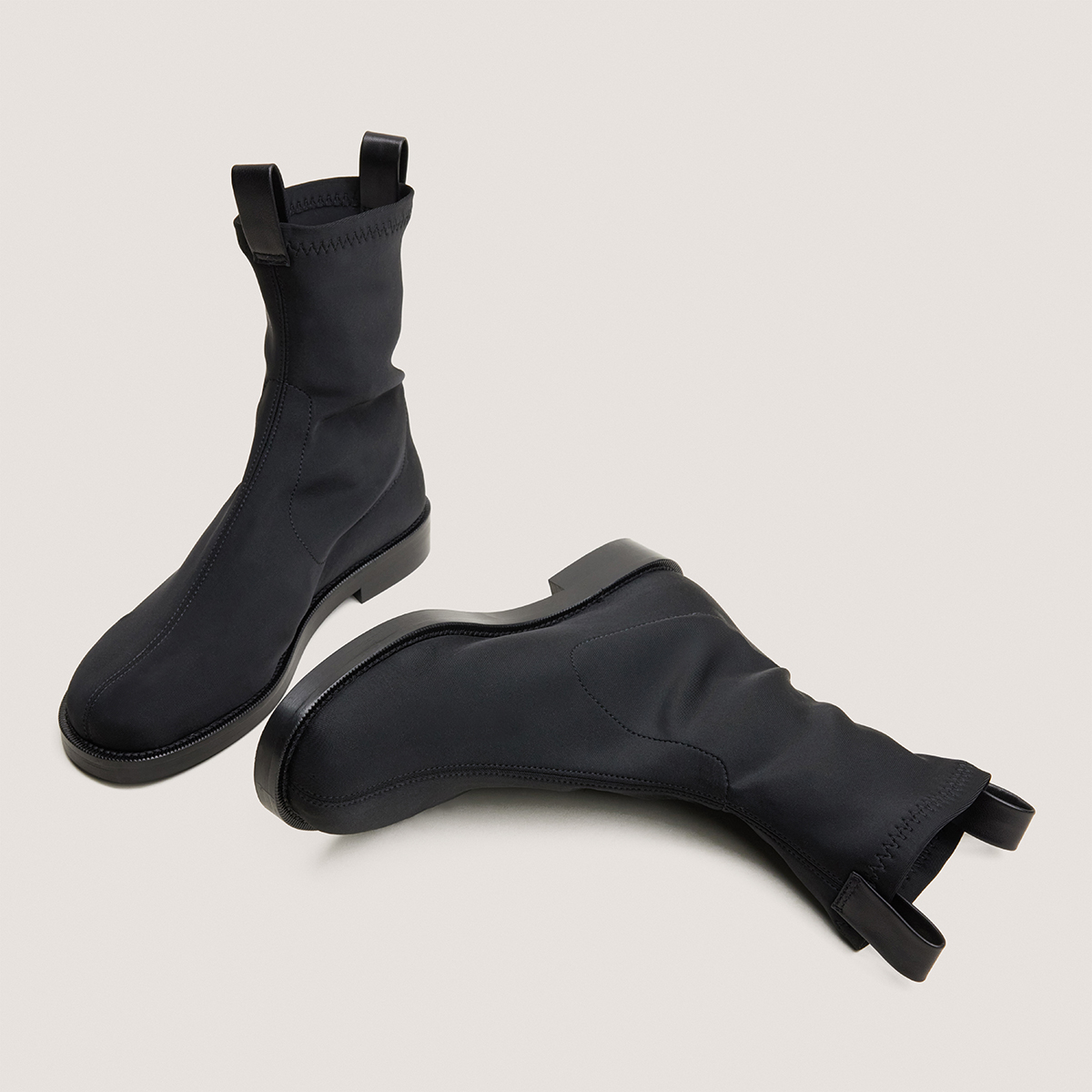 Round-Toe Boots in black textile stretch | DAMI