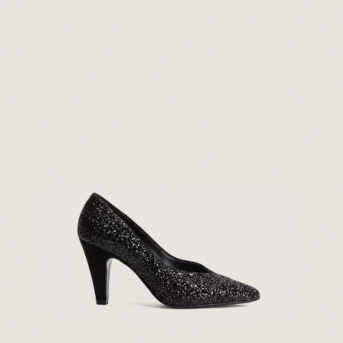 Pumps with pointed toes in black glitter and black suede | DULZURA