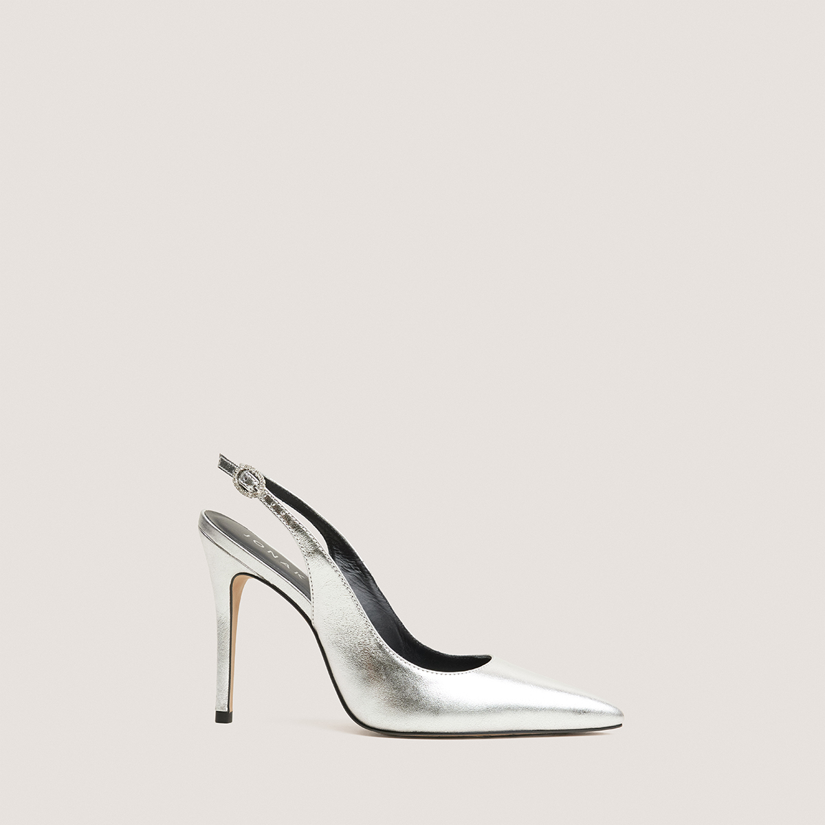 Slingbacks with pointed toes in silver metallic leather | FLAMME