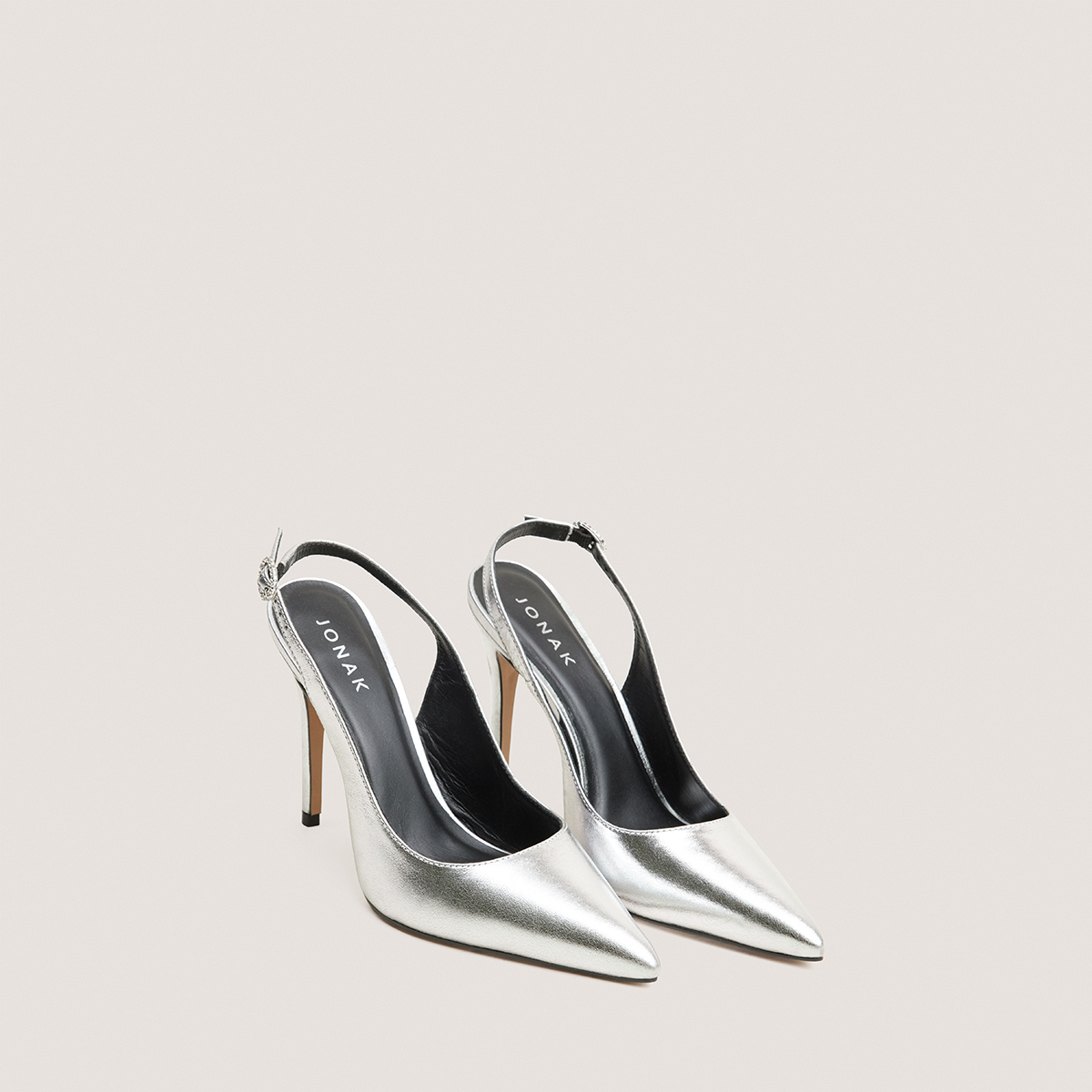 Slingbacks with pointed toes in silver metallic leather | FLAMME