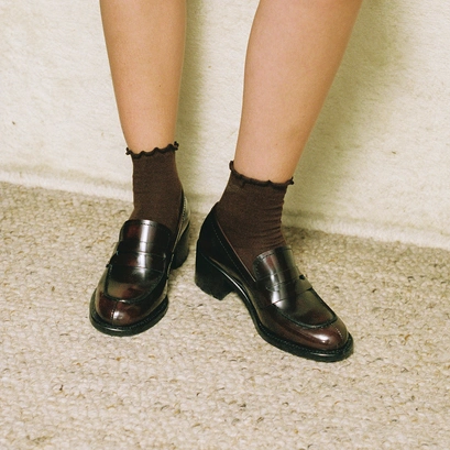 Heeled loafers in glossy burgundy leather | dollege