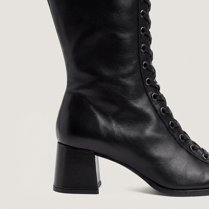 Heeled lace-up boots in black leather | VISION