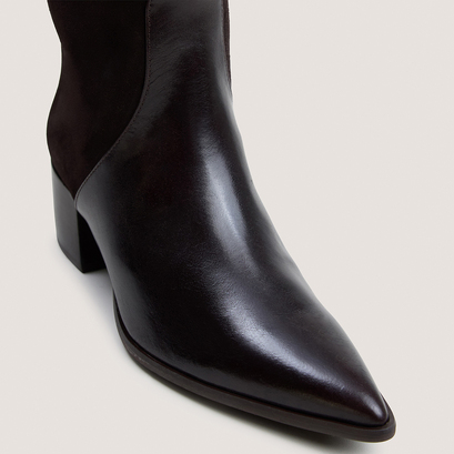 Heeled pointed-toe boots in dark brown leather and dark brown split leather | prime