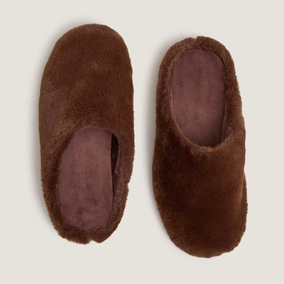 Slippers in brown fluffy | jude