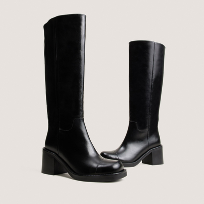Heeled boots with round toes black