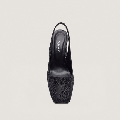 Square-Toe Heeled Pumps black