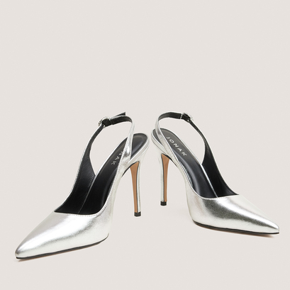Slingbacks with pointed toes silver