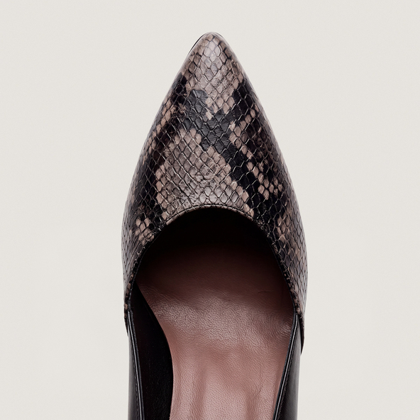 Pumps with pointed toes in taupe python-effect leather and black leather | DIALECTE