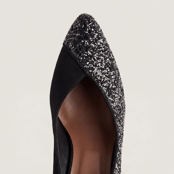 Pumps with pointed toes in black glitter and black suede | DULZURA