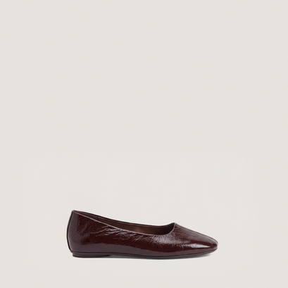 Round-Toe Ballet Flats brown