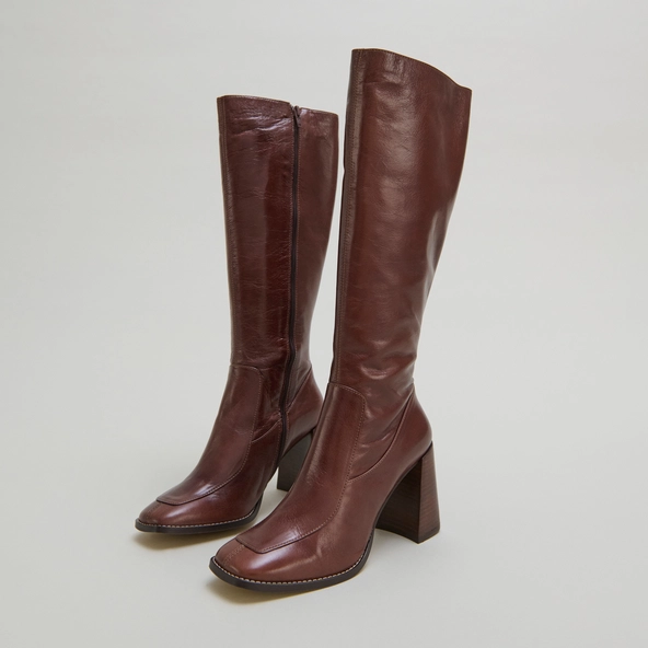 High boots with square toes in brown leather calf size S | VAUBANE