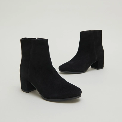 Boots &agrave; talons in black suede | annick
