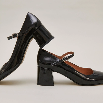 Mary janes with square heel in black patent leather | alienor