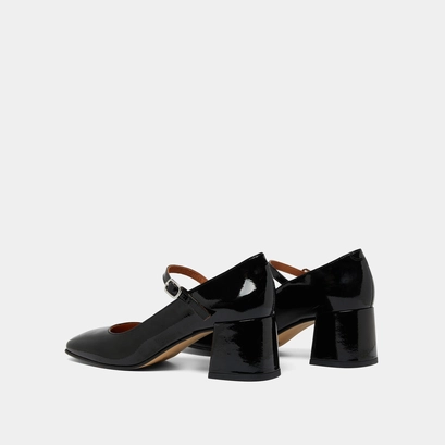 Mary janes with square heel in black patent leather | alienor