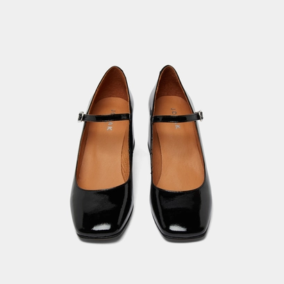 Mary janes with square heel in black patent leather | alienor