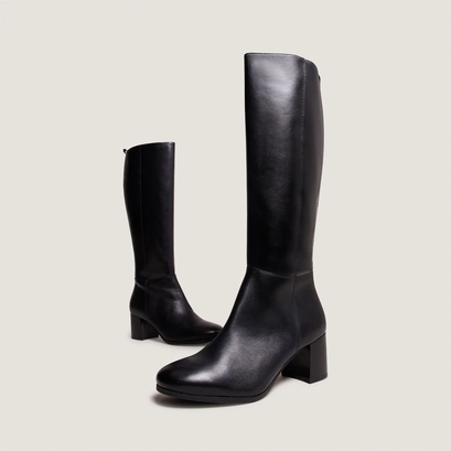 Bottes hautes &agrave; talons in black leather | armina