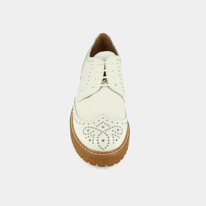 Derbies &agrave; clous with ornate toe | abibo