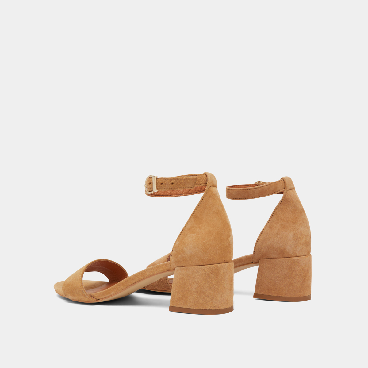 Sandales &agrave; talons carr&eacute;s camel
