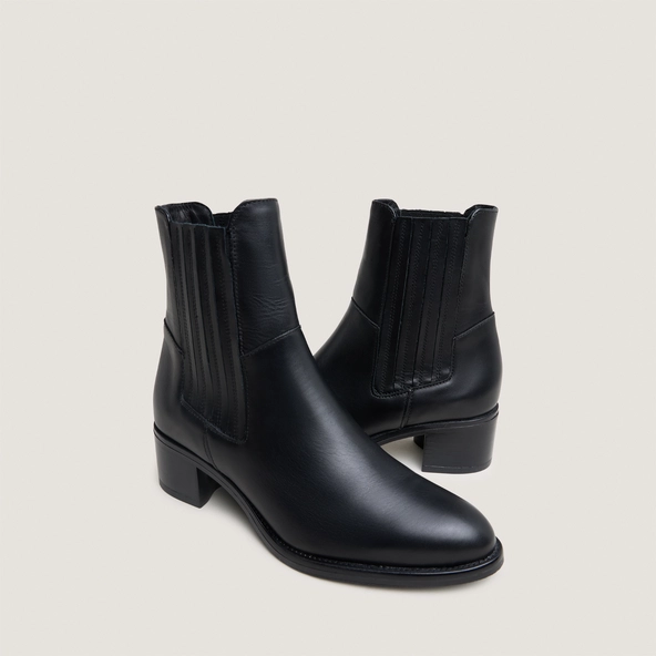 Low boots with elastic band and square heel in black leather | CHILI