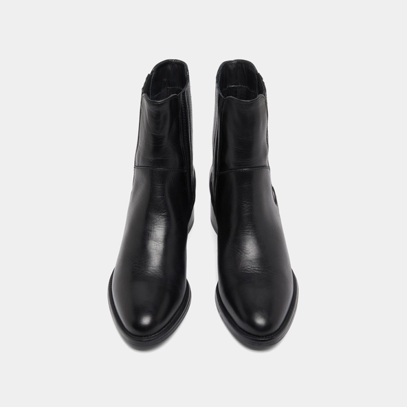 Low boots with elastic band and square heel in black leather | CHILI