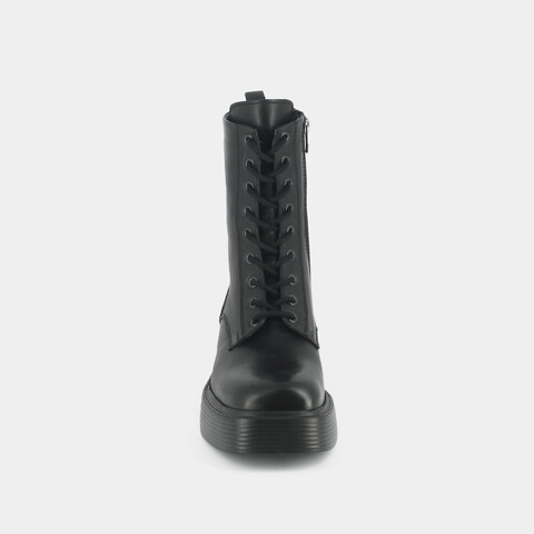 Boots &agrave; lacets, plateformes et bouts carr&eacute;s black
