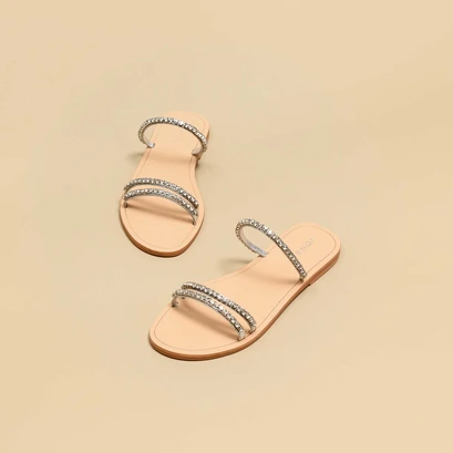 Mules &agrave; brides in leather and silver rhinestones | what