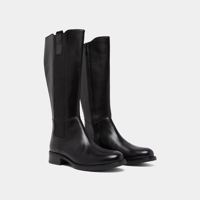 Bottes plates &agrave; bouts ronds in black leather | asper