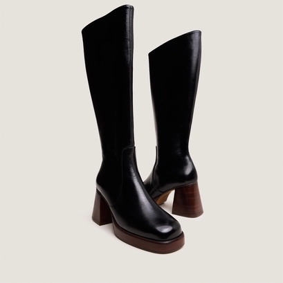 Bottes &agrave; plateformes in black distressed leather calf size m | betina