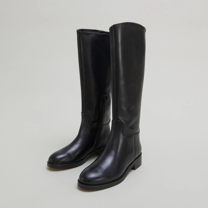 Bottes hautes in black leather | macaron