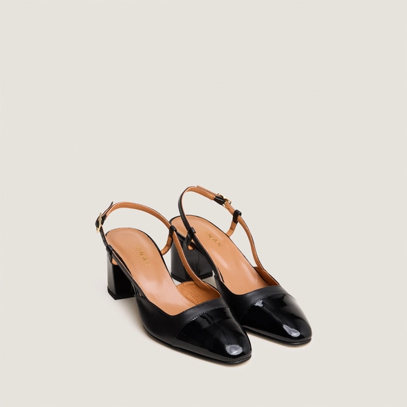 Mary Janes with heels in black patent and leather | DHAPOP