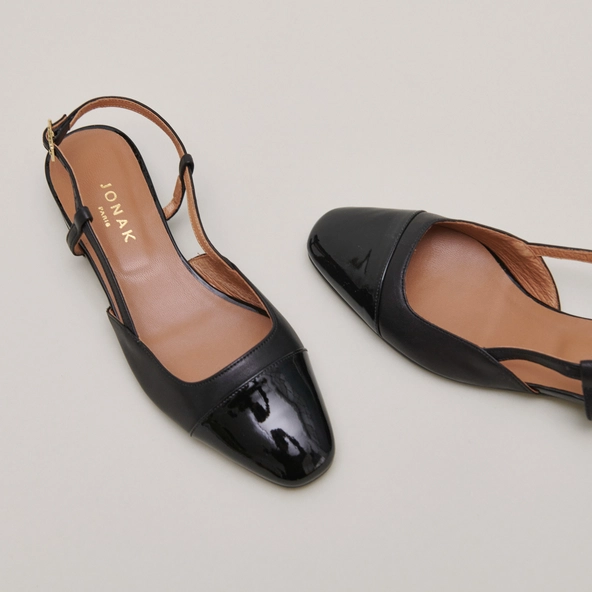 Slingbacks ballet flats in black patent and leather | DHAPOU