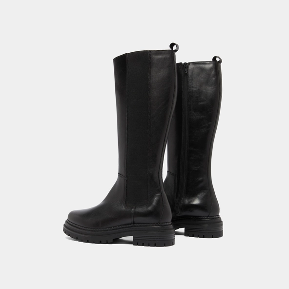 Bottes à bouts ronds et semelles crantée... in black leather | ADAL