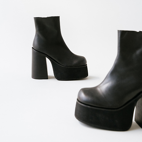 Boots &agrave; plateformes et bouts carr&eacute;s black