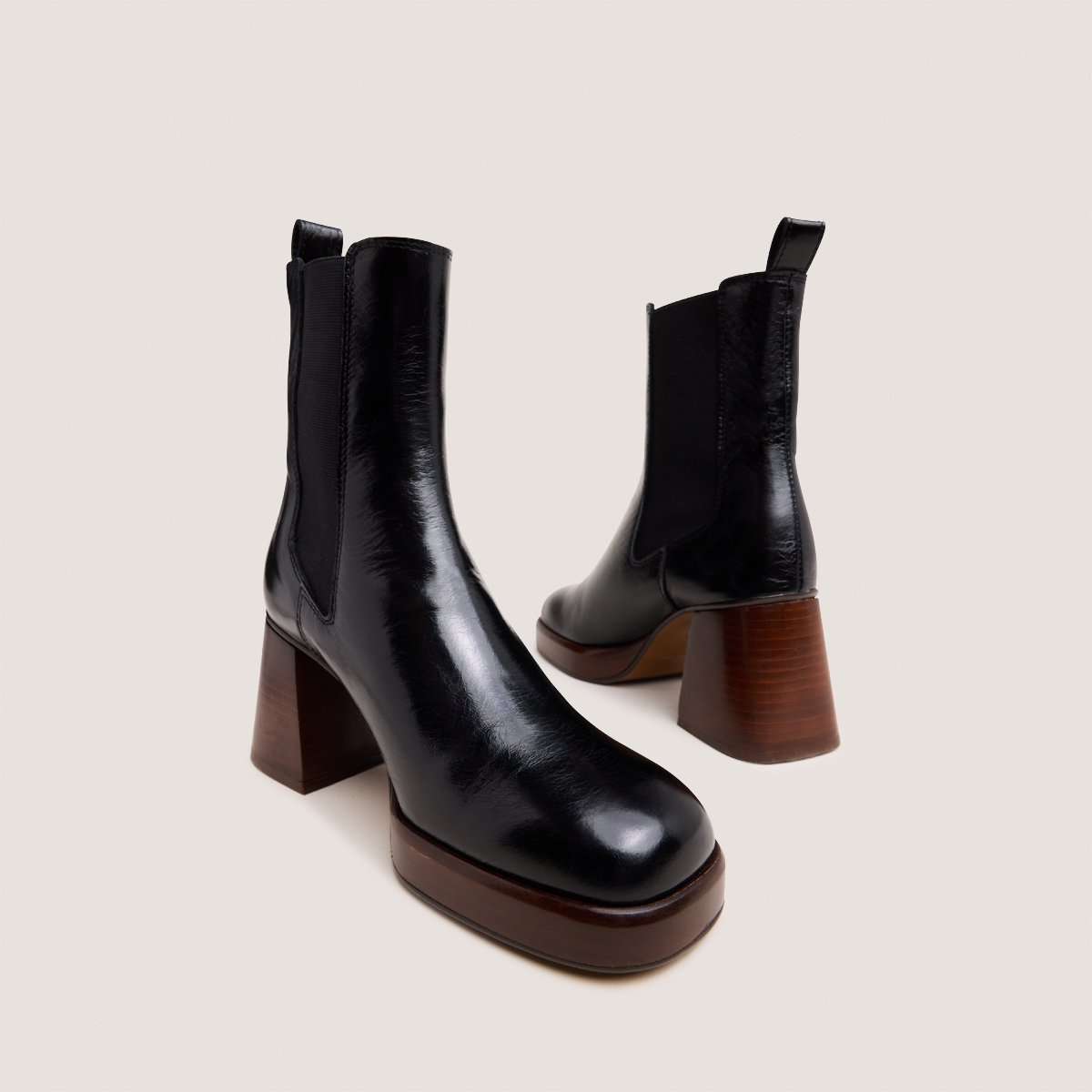 Bottines &agrave; bouts carr&eacute;s et &eacute;lastiques black