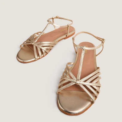 Strapped sandals in gold metallic leather | wallonie