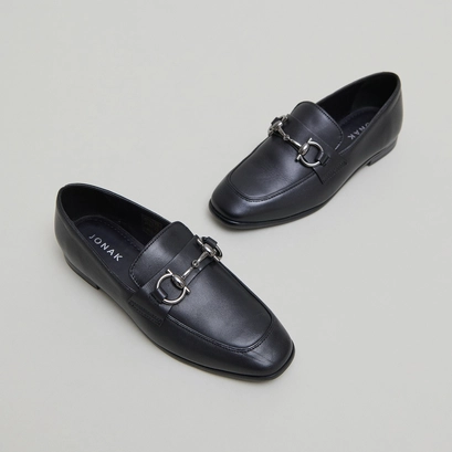 Mocassins &agrave; mors et bouts carr&eacute;s in black leather | amelle