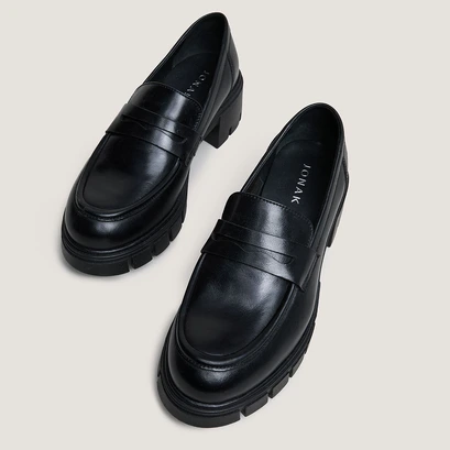 Heeled loafers in black leather | aron