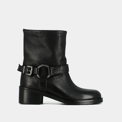 Boots &agrave; boucles in black grained leather | riga