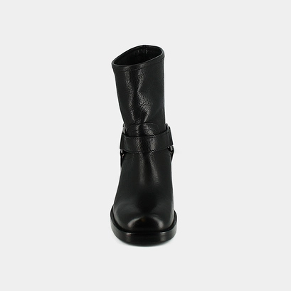 Boots &agrave; boucles in black grained leather | riga