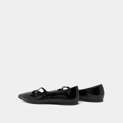 Pointed ballerinas with straps in black glazed leather | DIJON