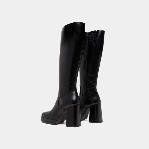 Boots with heels and square toes in black aged leather | BRYAN