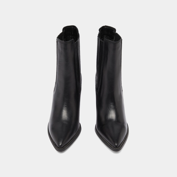 Ankle boots with heels and pointed toes in black leather | PERLINE