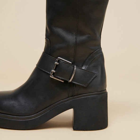 Bottes &agrave; semelles &eacute;paisses et boucles la... in black leather | RODEZ