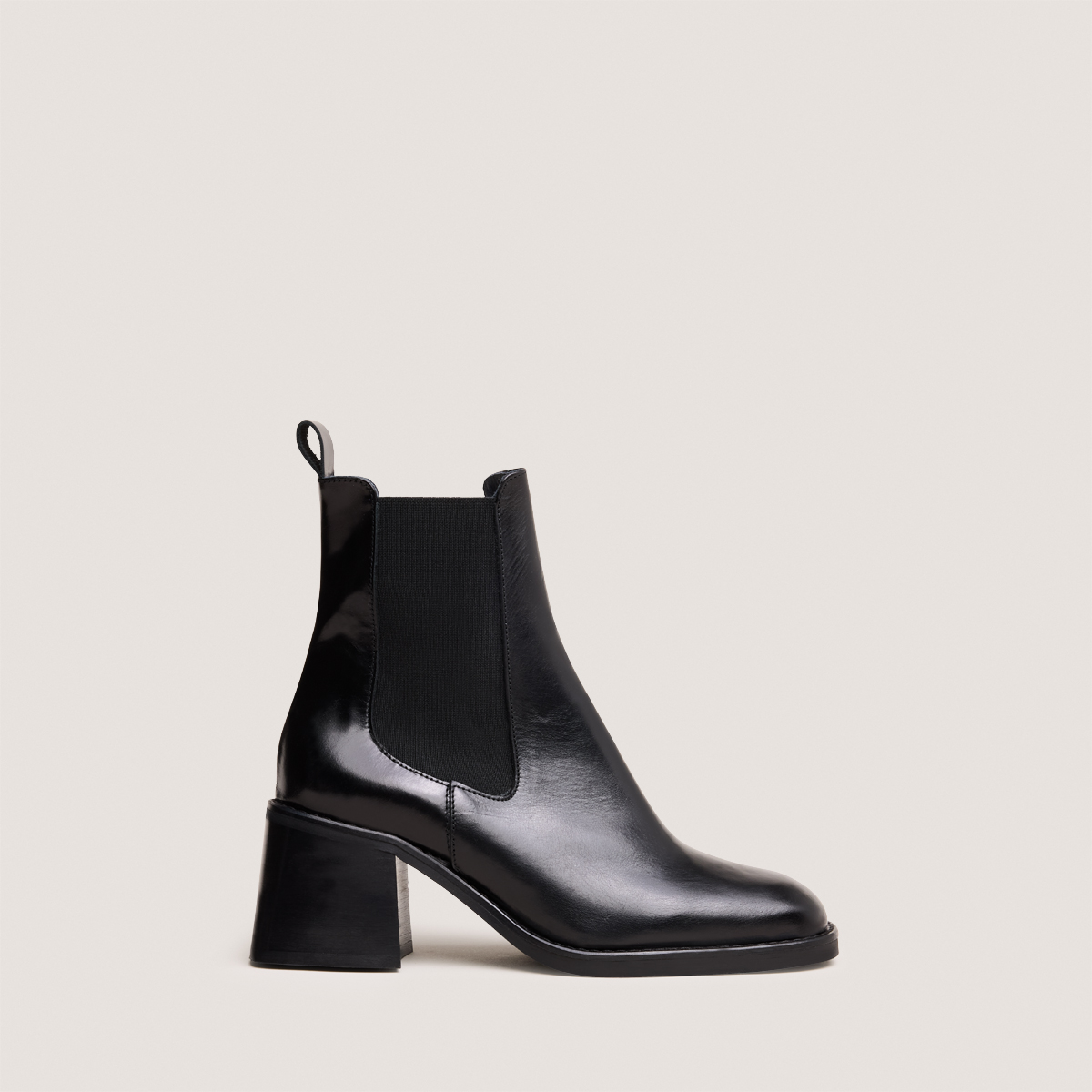 Bottines &agrave; &eacute;lastiques et talons &eacute;pais black