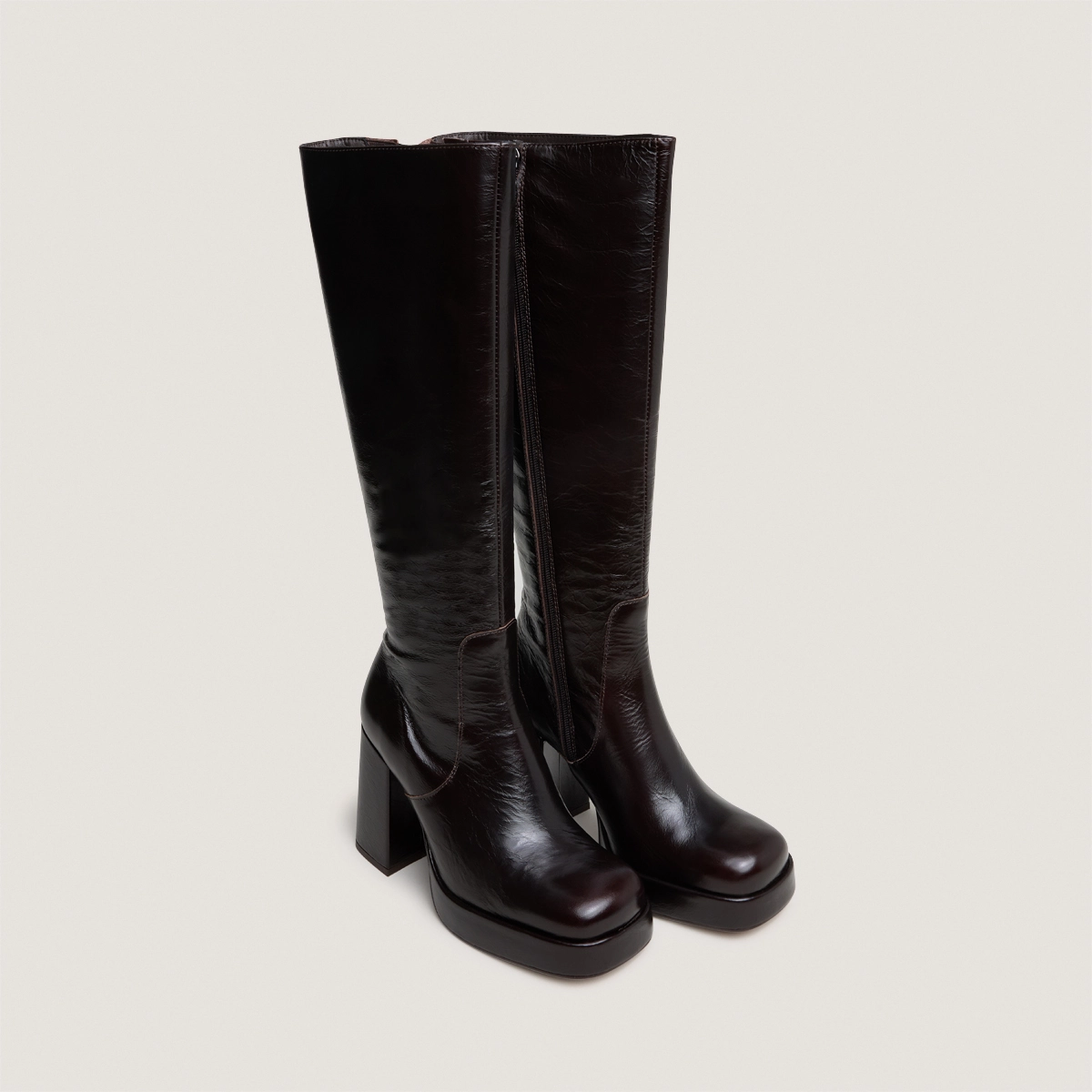Heeled boots with square-toe in dark brown shiny leather | BRYAN
