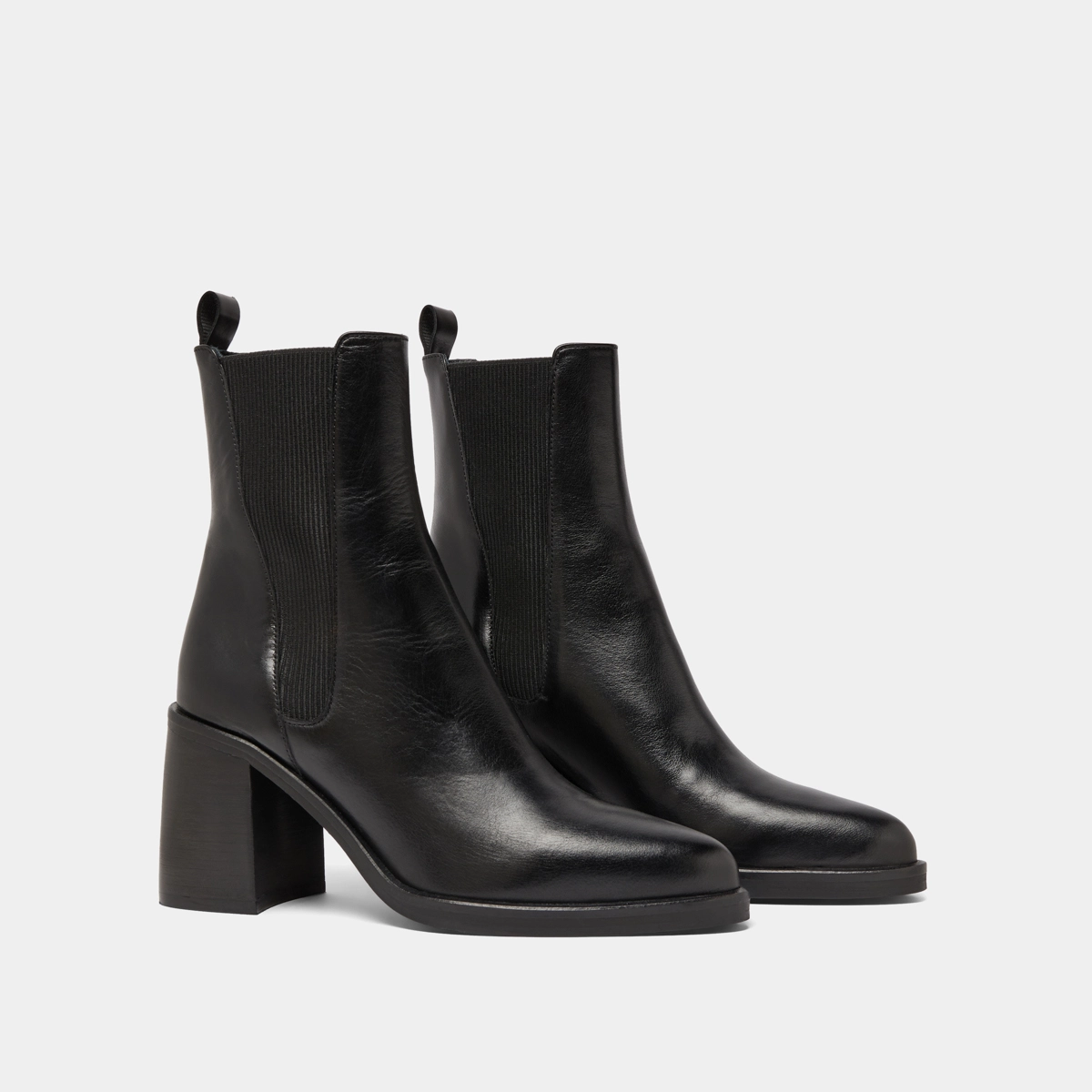 Boots à talons hauts et élastiques in black leather | DISCO