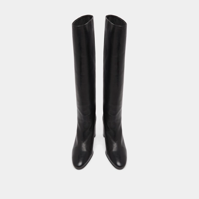 Boots with heels in black leather | venezuela
