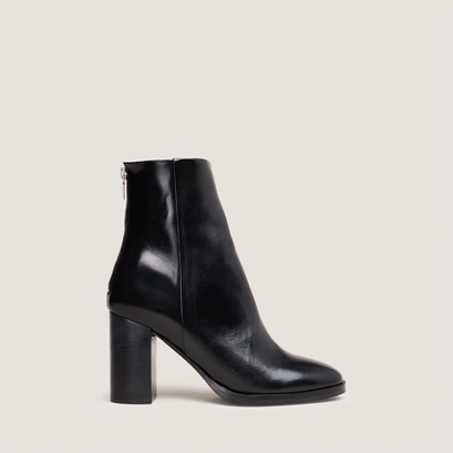 Bottines &agrave; talons in black leather | deep